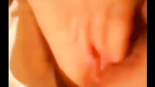 微博假萝莉红人少女映画收费视频4V整合1V