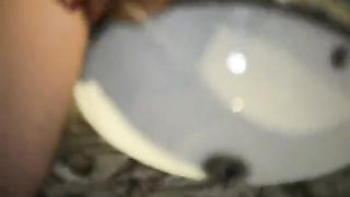 极品丝袜高跟高素质车模叶桐抛眉眼色诱摄影师掰开小穴湿嗒嗒的