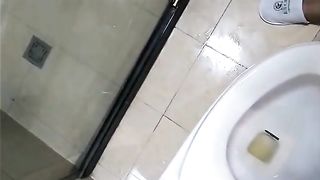 东北特色淫语约烧烤店服务员酒店开房撕破丝袜开干