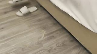 【户外凯迪探花】新人酒店嫖妓偷拍，漂亮小姐姐，黑丝美腿，相拥激情啪啪，刺激劲爆，高清源码录制