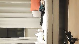 【69堂精品】【加钱哥加钱哥】，难得一见的精品人妻，举手投足间皆是风情，撩人手法层出不穷，骚货妩媚动人哪个男人不喜欢