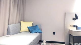 【69堂精品】战狼行动探花黄先生上场甜美妹子近距离摸逼口交01