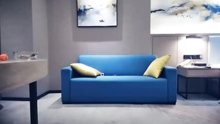 【69堂精品】黄先生酒店重金约2位高颜值美女左拥右抱一起玩01