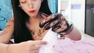 【69堂精品】御姐美妞双腿肩上扛深插扶着JB上位骑坐01