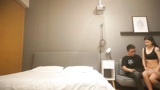 外表清纯22岁小姐姐蜂腰翘臀特写爆操一刻精彩