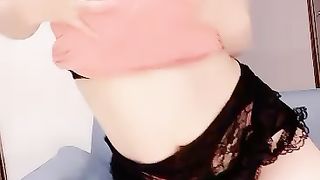 大大屁股第一场丝袜约操小哥舔弄鸡巴抽插