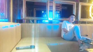 怨种探花LTV玩操大奶抠逼流水一部