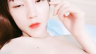 可爱小小狐狸完美露三点摸着摸着浑身燥热插穴