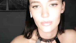 【69堂精品视频】国外眼镜御姐爆炸身材SM情趣套装无毛肥穴假屌爆插