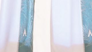 嫩模直播自慰饱满的小淫穴好粉