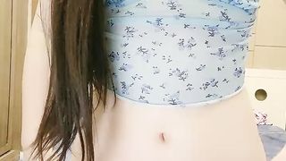 【69堂精品视频】红唇白嫩极品女神美腿无毛肥穴紧致小穴太诱人