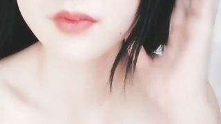 【69免费视频】乌黑长发妹子有点含羞放不开只是用手指抠逼掰穴