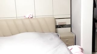 【69免费视频】长发网红高颜值美女双手搓奶奶跳热舞挑逗你