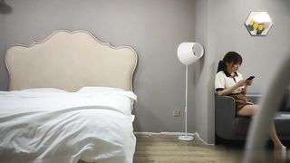 【69堂精品视频】锤子探花漂亮马尾小姐姐主动骑乘屁股猛坐