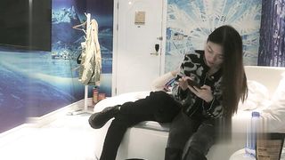 【69堂精品视频】高价外围肤白如雪甜美女神美腿翘臀激情啪啪