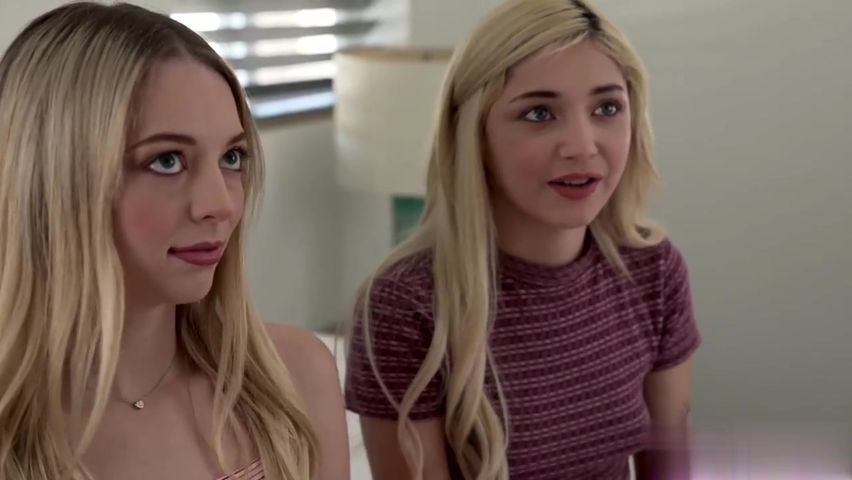 【69堂精品】继姐的闺蜜她告诉我你有一个很好的肉棒暴插深喉