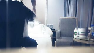 【69堂精品】赵总寻花笑起来甜美外围妹后入抬腿猛操骚妹