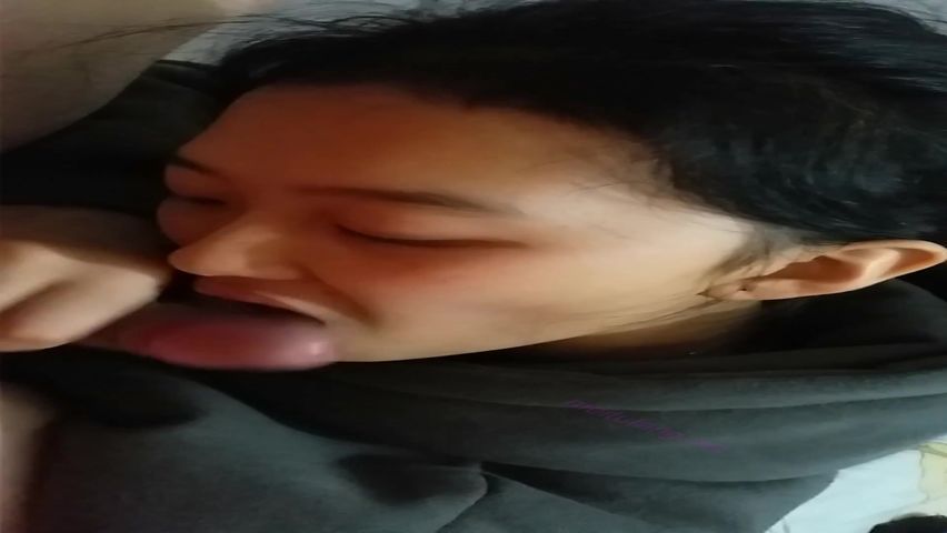 【69堂免费视频】极度反差清纯美丽大学生妹子 与男友性爱自拍流出私处又粉又水彼此搞的很快乐