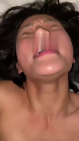 【69堂免费视频】台湾嫩模梁云菲不雅视频遭曝光私密片男主是已婚富二代