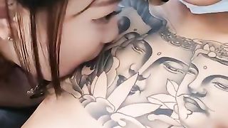 【69堂免费视频】很爽快直接开干，第一视角吃屌1