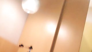 【69堂免费视频】瑶瑶想喝奶！甜美小姐姐！