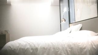 【69堂免费视频】高颜值00后女神 这身材这脸蛋真是尤物啊 逼毛黑黝黝