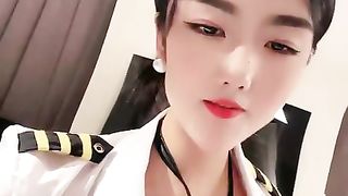 【69堂免费视频】极品车模下海！制服诱惑小骚货！