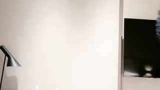 【69堂免费视频】因老公每天加班到深夜！欲望人妻竟然和前任偷情