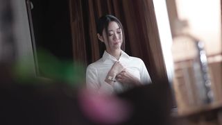 【69堂免费视频】共享房间NTR 一位天真的新员工从东北来到东京，被不忠的老板欺骗，在出差期间从早到晚不断做爱。