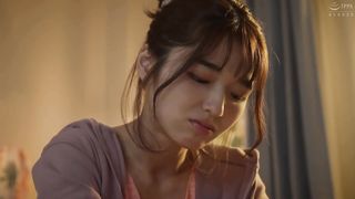 【69堂免费视频】和弟弟一起洗澡。 〜妈妈和爸爸之间的秘密成人关系