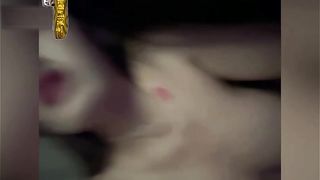 【69堂免费视频】【抖音网红】长腿女神赵一菲口交绝技，女上位骑乘