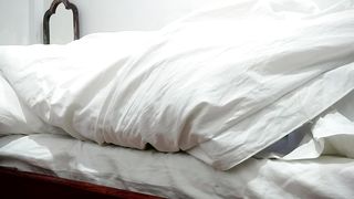 【69堂免费视频】东南亚探花，眼镜御姐，带到房间洗澡开草，翘起屁股舔吊