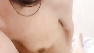 【69堂免费视频】埋头吃大屌口活棒，大屌慢慢插入好紧好热