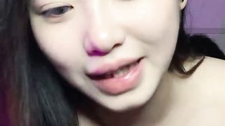 【69堂免费视频】新人下海甜美少女！和小男友激情操逼