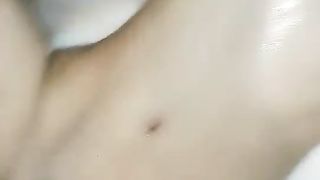 【69堂免费视频】翘起屁股第一视角后入，抽插猛操搞完手指扣逼