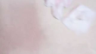 【69堂免费视频】超正点极品美少妇户外勾搭路人小处男到酒店开荤，初次舔逼有点咸还辣嘴 干逼的时候妈妈还刚好来电话