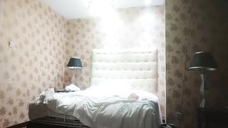 【69堂免费视频】身材大屁股坐上来套弄 站立后入抬起双腿打桩机猛操