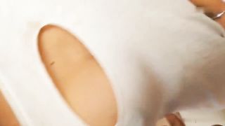 【69堂免费视频】气质白富美好久没做爱了，骚逼奇痒无比，搔首弄姿色诱服务员！