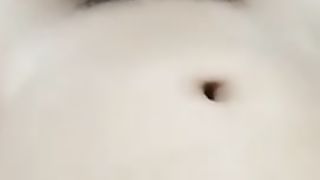 【69堂免费视频】【叔嫂乱伦】小弟去哥哥家借东西，哥哥不在家看见丰腴嫂子忍不住上了她