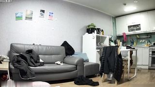 【69堂免费视频】【强操小姨子】肥胖的大佬背着老婆不在家时候与小姨子在家偷情