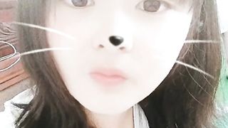 【69堂免费视频】【最新鬼父乱伦】幼师小处女被鬼父精神控制破处