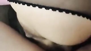 【69堂免费视频】大哥在外打工，嫂子雏菊献给了我，肛交到出血