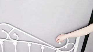 【69堂免费视频】4P名场面，情趣装小护士，一人一个舔到逼