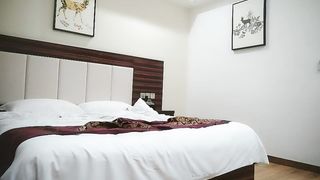 【69堂免费视频】漂亮学生妹，身姿曼妙娇俏可人，极品难遇，激情啪啪干不停