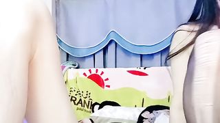 【69堂免费视频】性爱教练大战S级身形性感美女火辣红系丁字裤水晶棒自慰