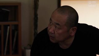 【69堂免费视频】哦，大哥……我妈妈的玩具拿不出来……为什么顾客是我大哥