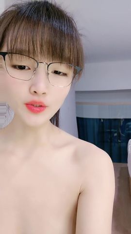 【69堂免费视频】约啪小达人精彩上线，全程露脸宾馆等待大鸡巴蹂躏