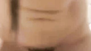 【69堂免费视频】在床上太骚了，69互舔，操我的小骚逼，中场休息也不歇着