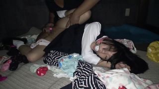 【69堂免费视频】，不仅做家务，而且不拒绝丈夫的猥亵要求。首先，我让丈夫彻底检查我的全身