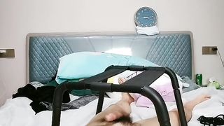 【69堂免费视频】168CM极品骚御姐，性感黑丝丁字裤，舔弄吃屌，情趣椅骑乘位，深插操逼，自己揉奶子